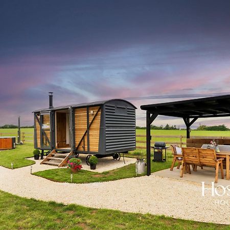 Вилла One Of A Kind Shepherds Hut With Incredible Views Тейм Экстерьер фото