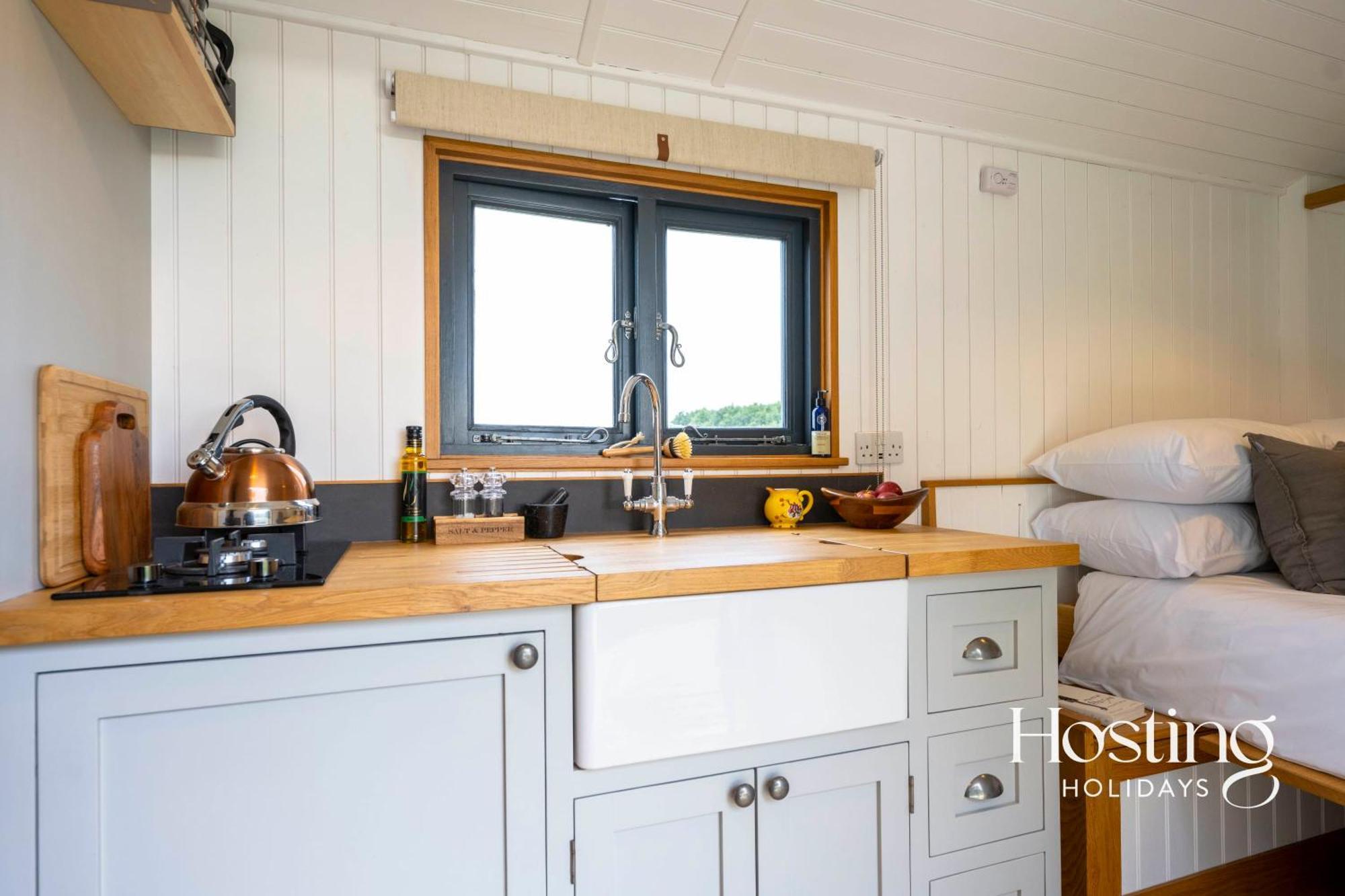 Вилла One Of A Kind Shepherds Hut With Incredible Views Тейм Экстерьер фото