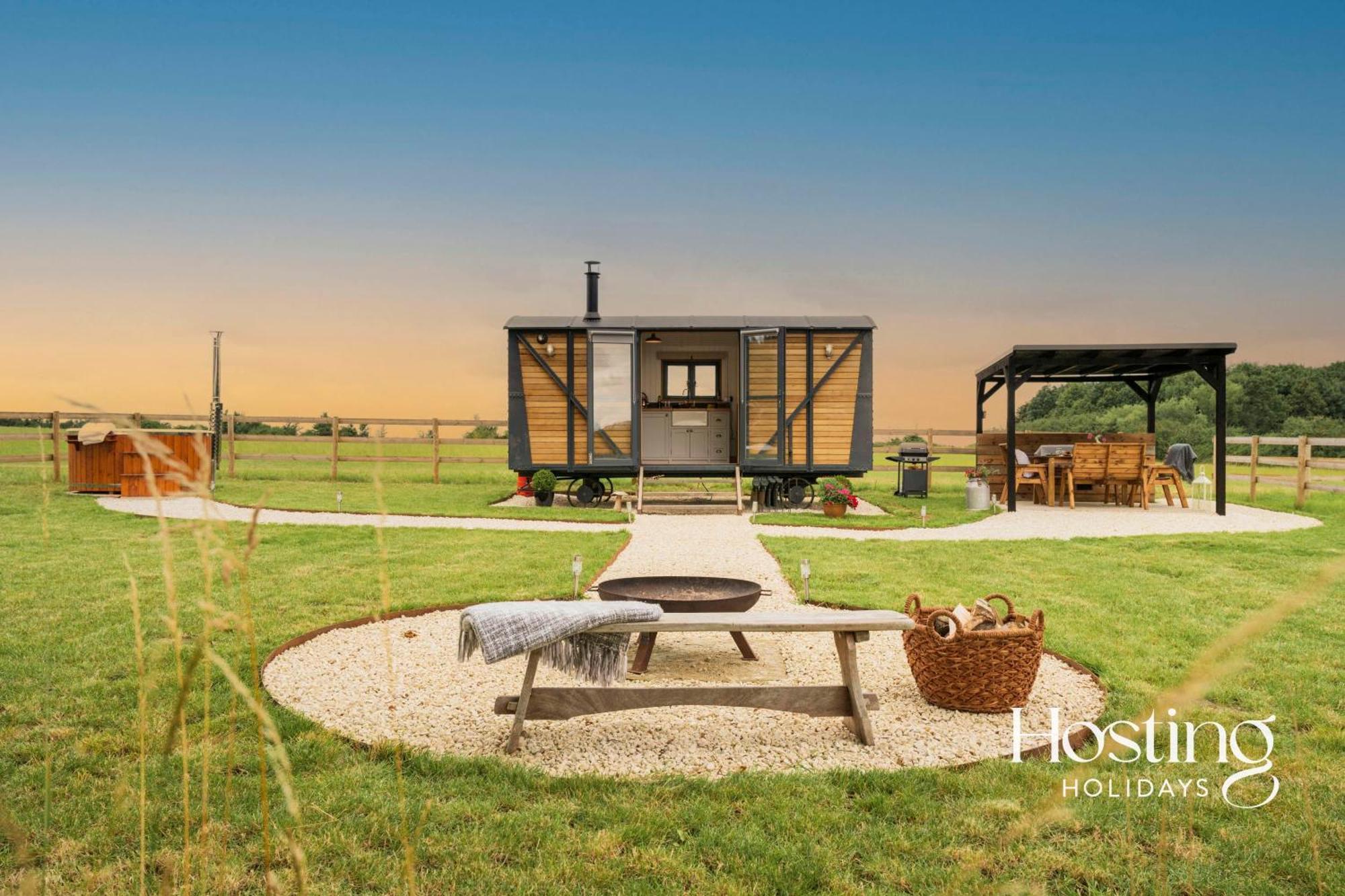 Вилла One Of A Kind Shepherds Hut With Incredible Views Тейм Экстерьер фото