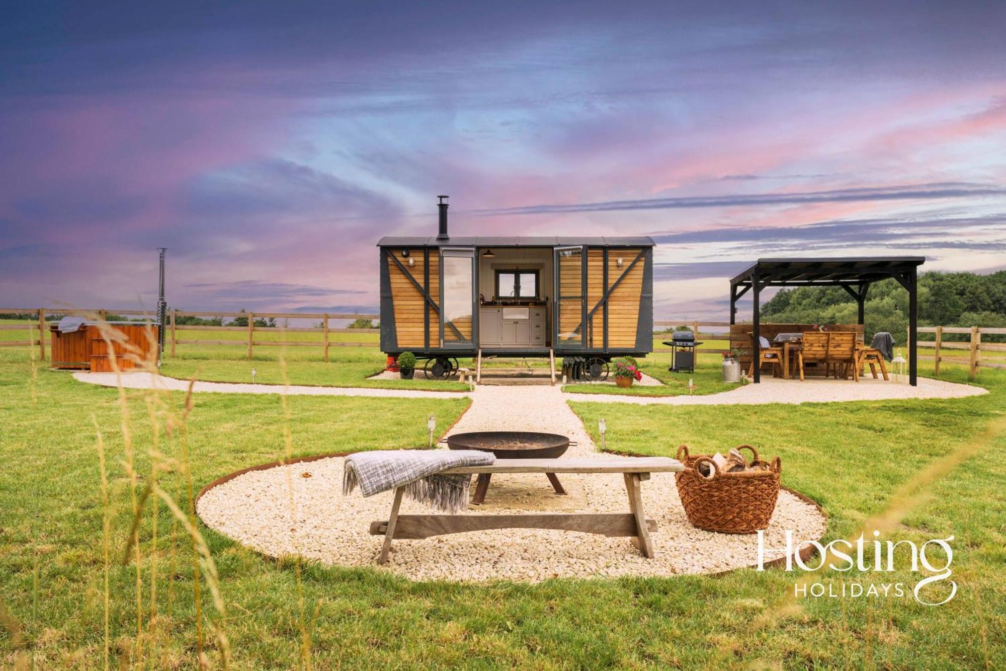 Вилла One Of A Kind Shepherds Hut With Incredible Views Тейм Экстерьер фото