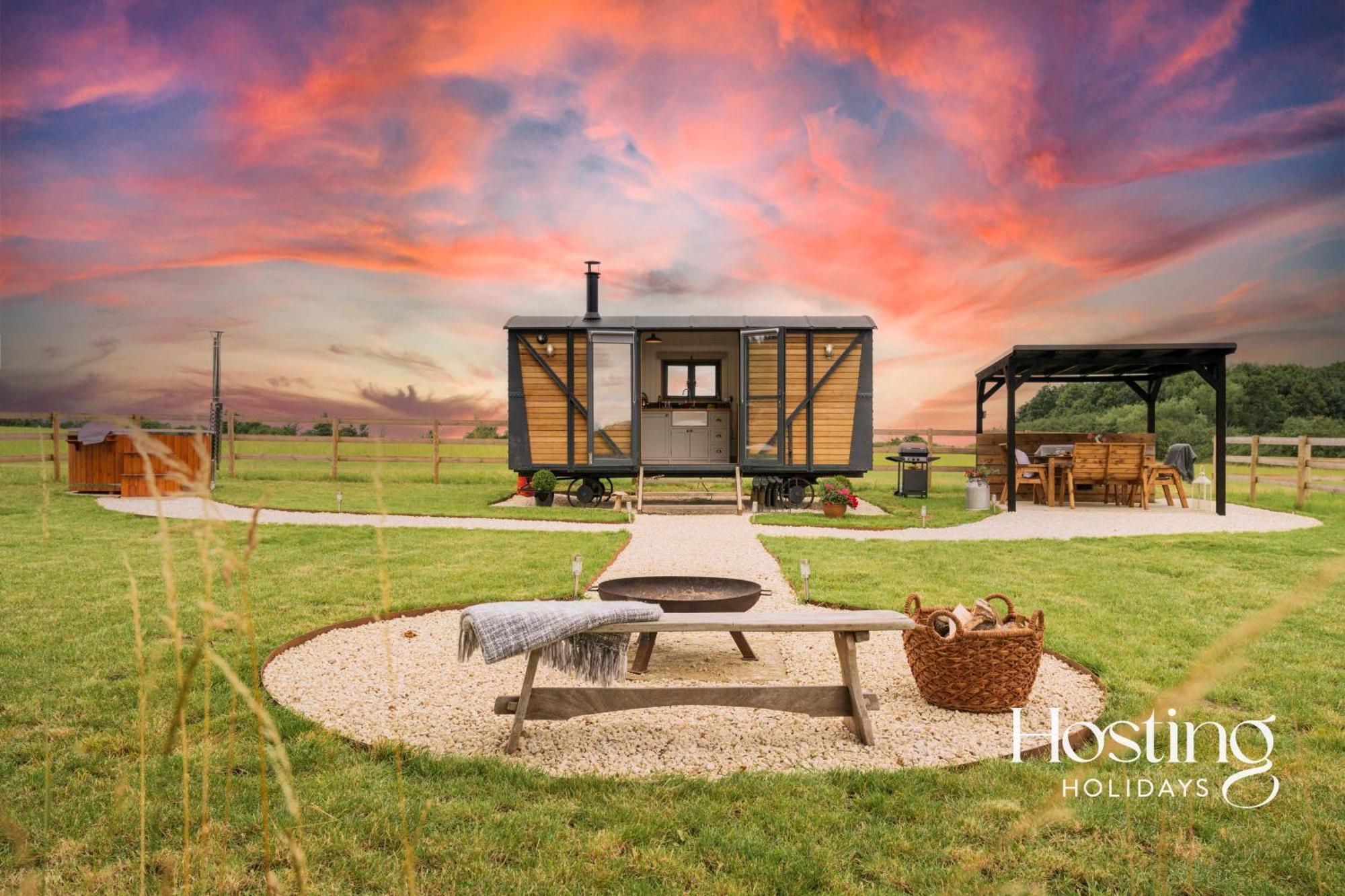 Вилла One Of A Kind Shepherds Hut With Incredible Views Тейм Экстерьер фото